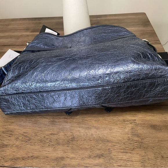 NWT Givenchy Voyou Medium Hobo - Picture 8 of 16